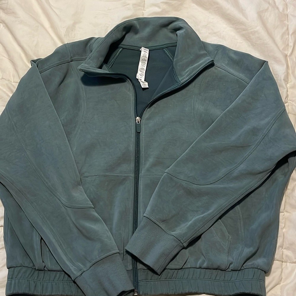 Lululemon soft stream full zip